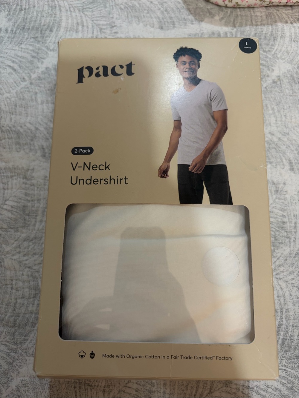 Pact men’s new t shirt